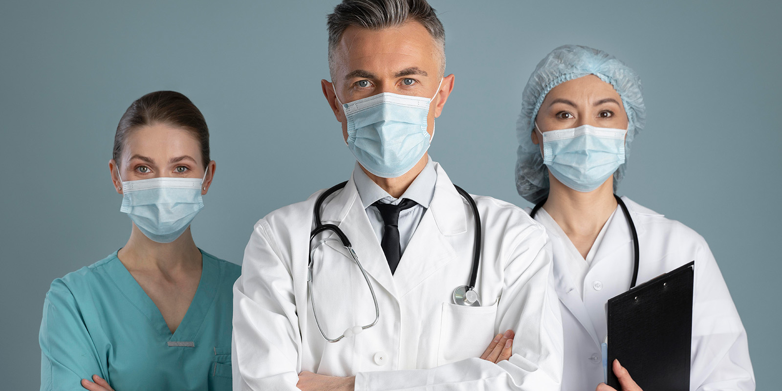 doctor-nurses-special-equipment